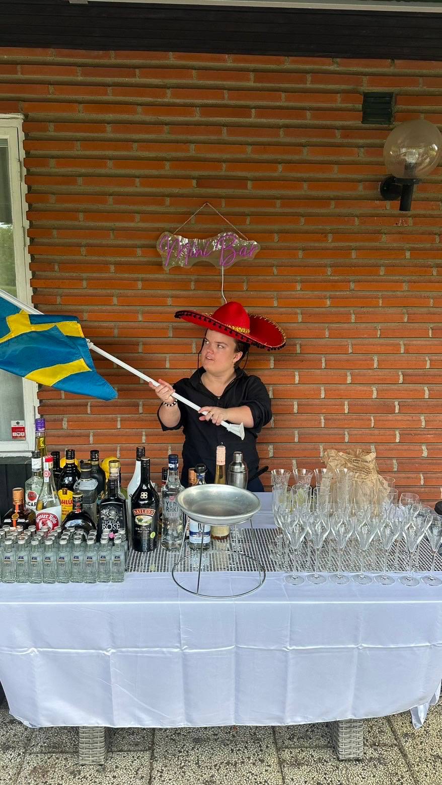 Mini Bar – sombrero mode